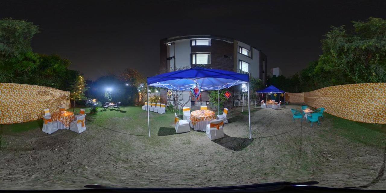 Отель Dreamz Hospitality Гургаон Экстерьер фото